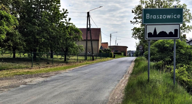 Rusza przebudowa drogi powiatowej w Braszowicach. Podpisano umowę z wykonawcą