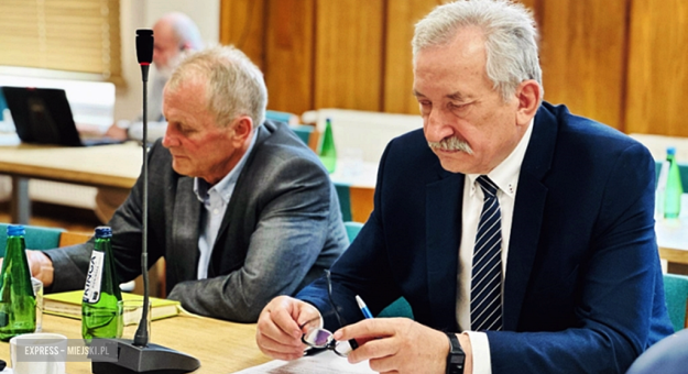 Radni PiS chcą sprzeciwu wobec relokacji imigrantów w powiecie ząbkowickim. Złożyli projekt uchwały