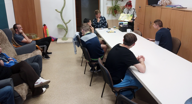 Ząbkowicki SOSW i harcerze łączą siły – edukacja i integracja podczas wakacyjnych spotkań