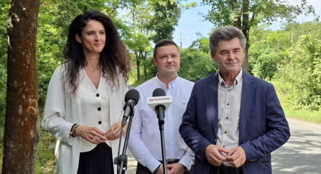 Na tę decyzję mieszkańcy czekali od lat. Są miliony na przebudowę drogi powiatowej Bardo - Przyłęk