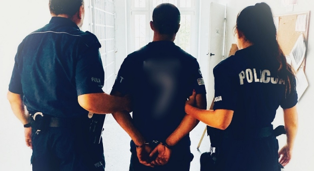 Pięciu poszukiwanych zatrzymanych w powiecie ząbkowickim podczas długiego sierpniowego weekendu