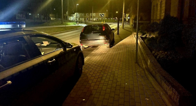 Nietrzeźwa kobieta zatrzymana za kierownicą. Blisko 2 promile alkoholu w organizmie