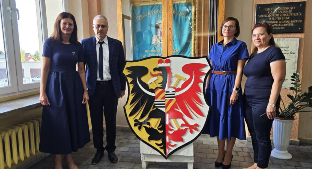 Uroczyste rozpoczęcie roku w złotostockiej podstawówce