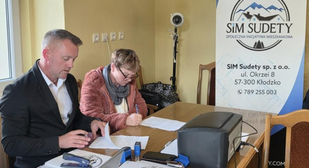 Kolejni mieszkańcy podpisali umowy na mieszkania w ramach SIM Sudety