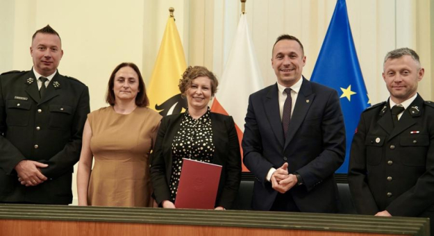 Trzy jednostki z powiatu z kolejnym dofinansowaniem do zakupu nowych pojazdów ratowniczo-gaśniczych