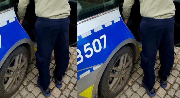 ubiór mężczyzny wzbudził niepokój: lekkie spodnie, cienka bluza i klapki. W dniu, w którym temperatura oscylowała jedynie kilka stopni powyżej zera, a zimny wiatr dodatkowo potęgował poczucie chłodu, taki strój mógł doprowadzić do szybkiego wychłodzenia organizmu