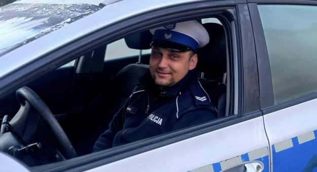 Policjant udzielił pomocy nieprzytomnej kobiecie. Do komendy trafił list z podziękowaniami