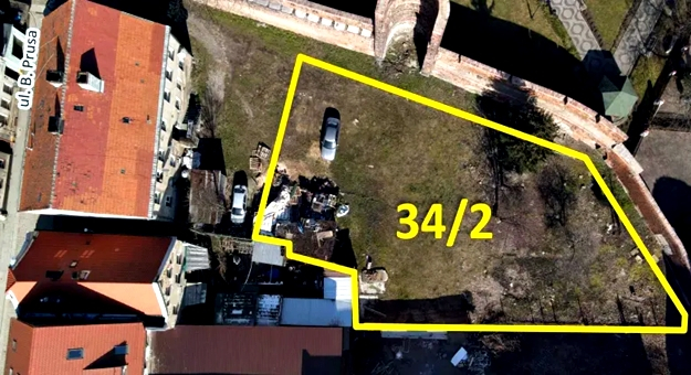 Atrakcyjny teren inwestycyjny w centrum Ząbkowic Śląskich wystawiony na sprzedaż