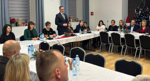 	Było uroczyście i zgodnie. Sesja budżetowa w gminie Stoszowice