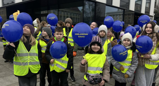 „Odblaskowa Szkoła”. Szóste miejsce ziębickiej placówki w konkursie i kilka tys. zł nagrody