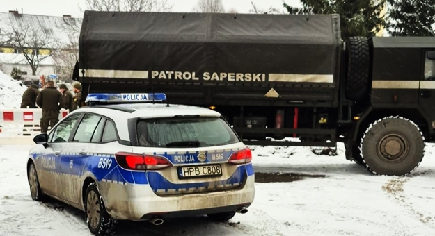Na miejsce przybyli saperzy, którzy sprawdzili znaleziony przedmiot