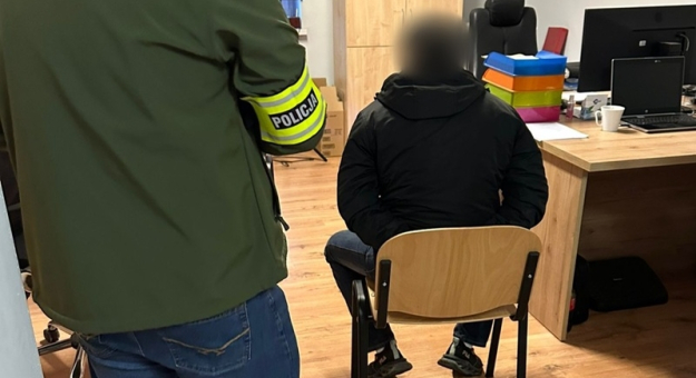 	42-latkowi grozi kara do trzech lat pozbawienia wolności. O jego dalszym losie zadecyduje sąd