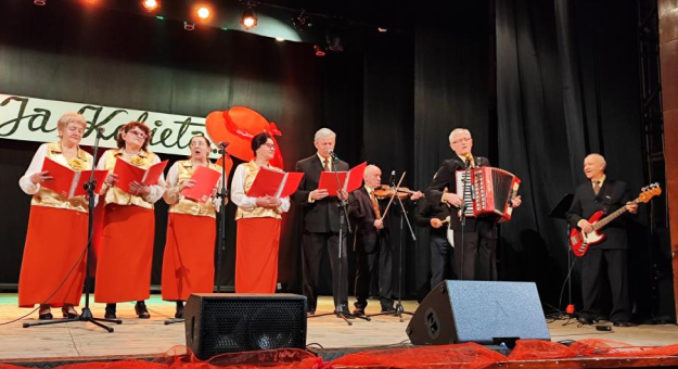 Dzień Kobiet z Ząbkowickim Uniwersytetem Trzeciego Wieku