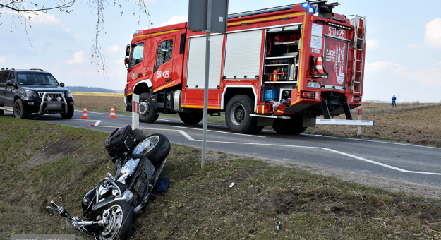 Zderzenie motocykla i osobówki między Ząbkowicami Śląskimi a Stoszowicami