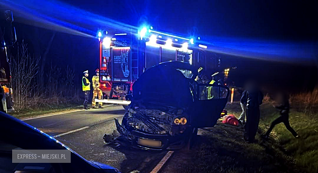 Zderzenie na trasie Ząbkowice Śląskie - Dzierżoniów. Droga zablokowana