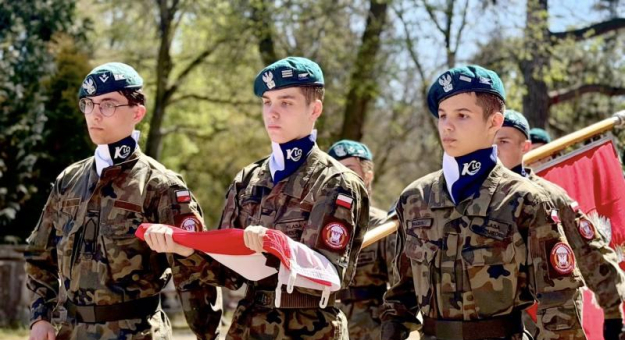 Uroczyste obchody 235. rocznicy Konstytucji 3 Maja i Dnia św. Floriana w Henrykowie