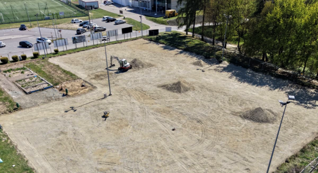 Trwają prace przy modernizacji boiska Orlik na stadionie