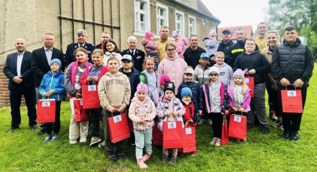 	W Głębokiej powstała Dziecięca Drużyna Pożarnicza. Było ślubowanie, pokaz RKO i integracja
