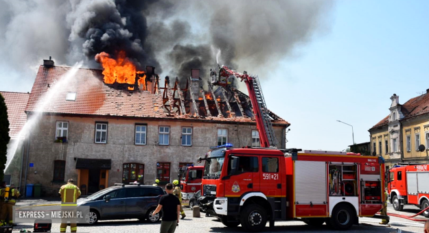 Pożar budynku wielorodzinnego przy ul. Złotostockiej w Kamieńcu Ząbkowickim