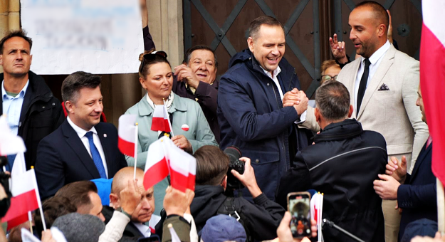 Karol Nawrocki w maju ubiegłego roku podczas wizyty w Ząbkowicach Śląskich