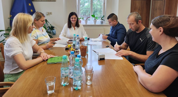 Rusza odbudowa ulic po powodzi. Podpisano umowę na inwestycję w Złotym Stoku