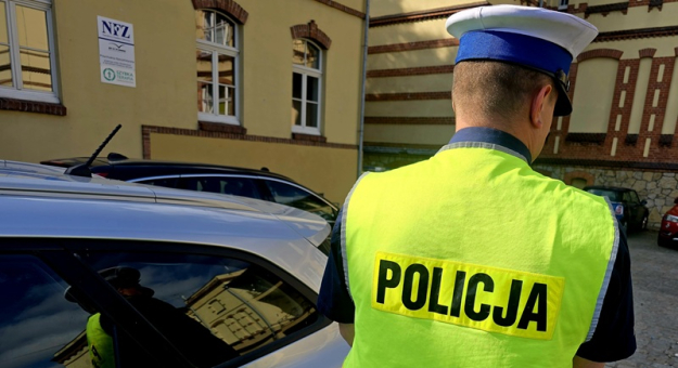 	Tragedia na parkingu przy szpitalu w Ząbkowicach Śląskich. Nie żyje 58-letni pieszy	