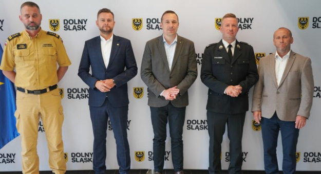 Samorząd Województwa Dolnośląskiego przeznaczy 3 mln zł na dofinansowanie zakupu samochodów pożarnic