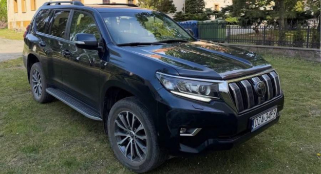 Skradziono Toyotę Land Cruiser należącą do Ośrodka Hodowli Zarodowej. Szukają sprawcy