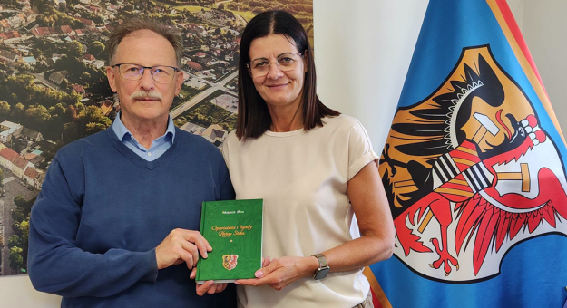 „Opowiadania i legendy Złotego Stoku”. Wojciech Giża zabiera czytelników w podróż do dawnego miasta