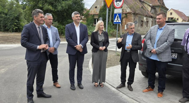 Przebudowa drogi powiatowej na odcinku Brodziszów - Sulisławice dobiegła końca