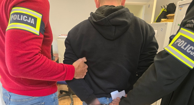 Pobili dwóch mężczyzn. Jeden z nich zaatakował też przypadkowego przechodnia
