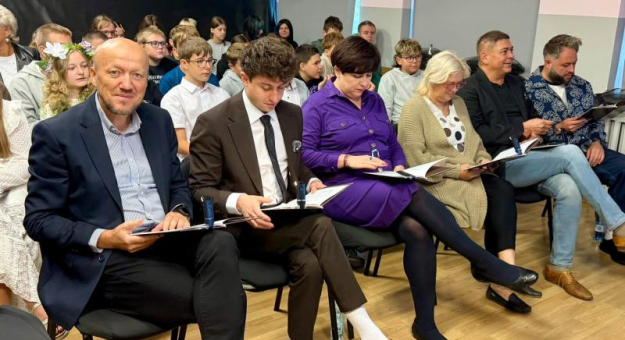 „Dziady” w roli głównej. Narodowe Czytanie w ziębickiej szkole podstawowej nr 2