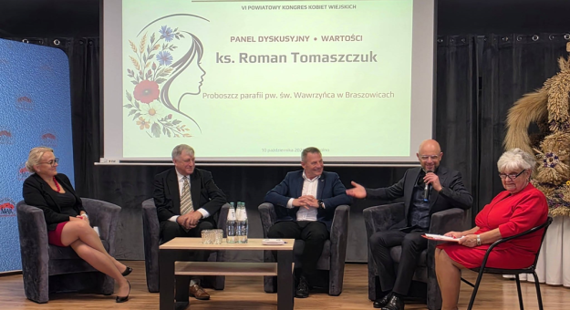 O wartościach i roli kobiet na wsi. VI Powiatowy Kongres Kobiet Wiejskich odbył się w Mąkolnie