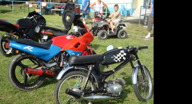 Zlot quadów, skuterów i motocykli w Niedźwiedziu